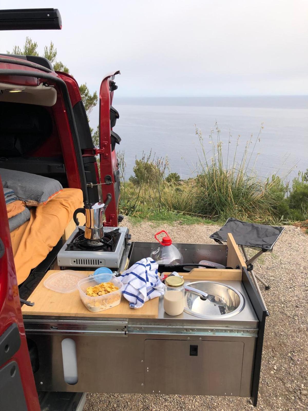 Dacia Dokker Camperiz Ξενοδοχείο Πάλμα ντε Μαγιόρκα Εξωτερικό φωτογραφία