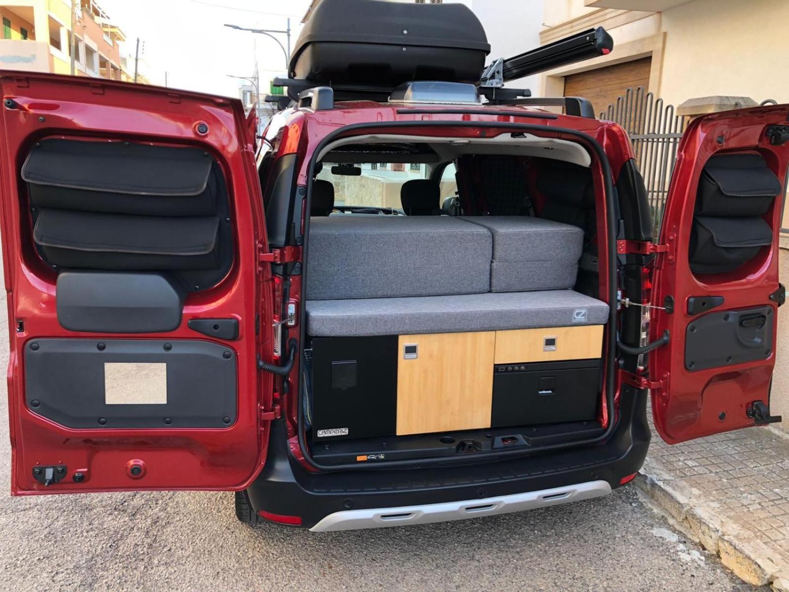 Dacia Dokker Camperiz Ξενοδοχείο Πάλμα ντε Μαγιόρκα Εξωτερικό φωτογραφία